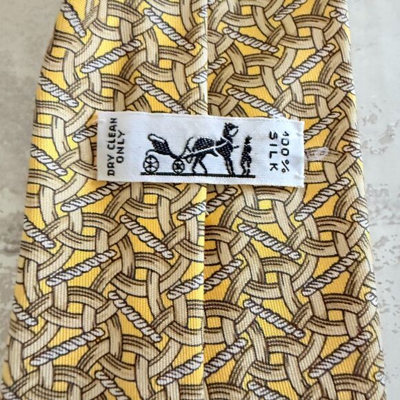 VTG Hermes Silk Tie Yellow Gray Brown Geometric Interlocking Rings Print 399EA - Picture 4 of 6